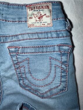 True Religion Girls Light Blue Jeans w/ Pink Stitching. Halle BIG T SUPER SKINNY